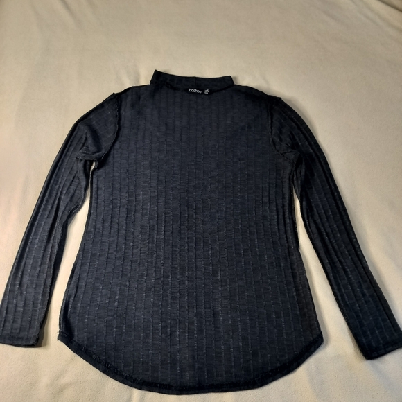 Boohoo Gray Textured Long Sleeve Top. - Picture 10 of 12